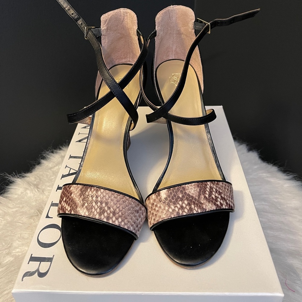 Ann Taylor Wedge Sandal.